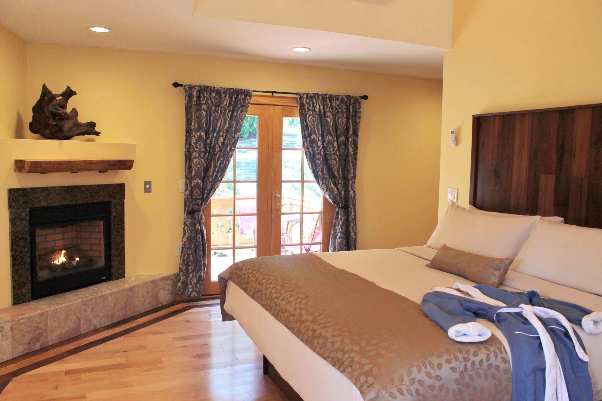 Fenton Inn Nellysford Екстериор снимка
